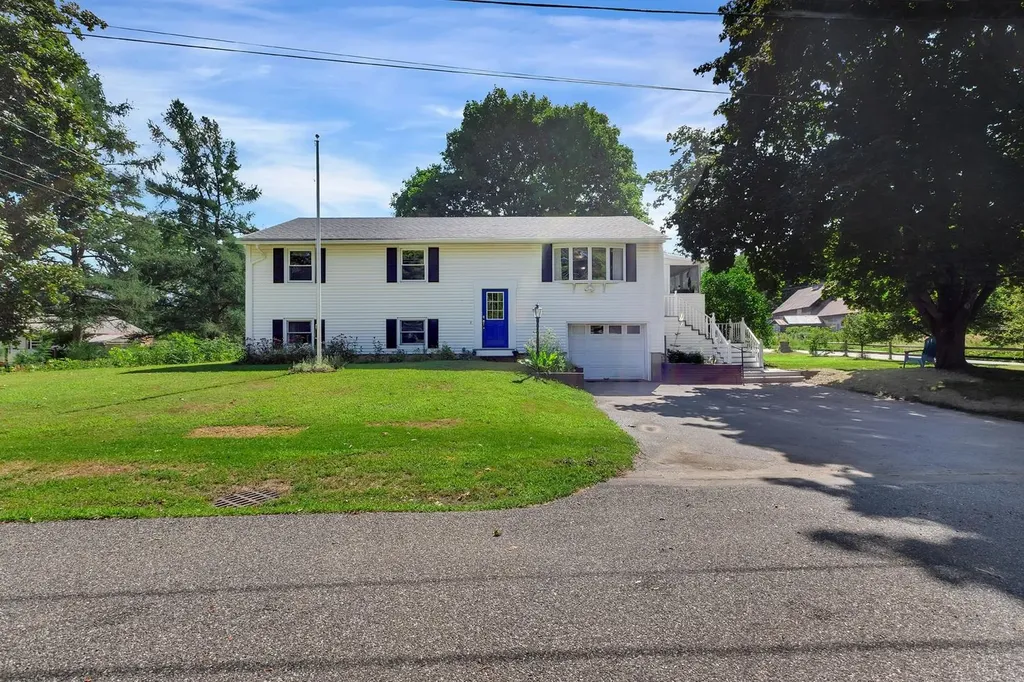 6 Vancor Drive Rockingham VT 05154