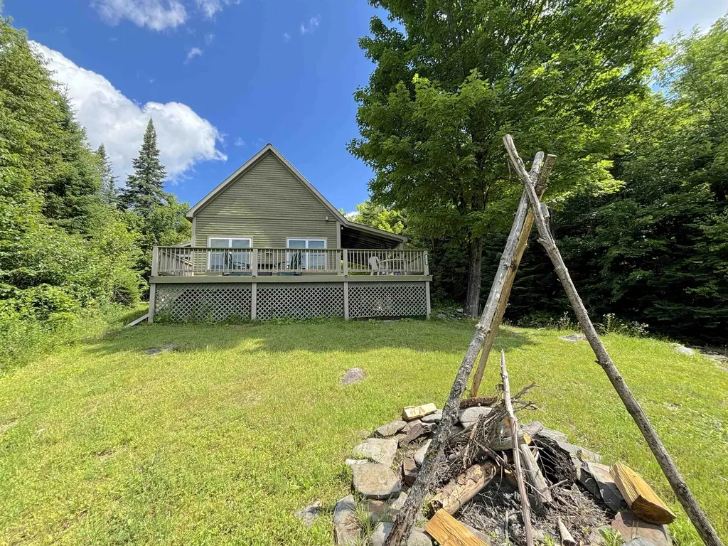 1879 Old Duck Pond Road Sheffield VT 05866