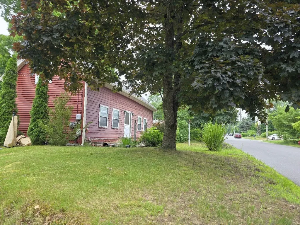 56 Fordway Extension Derry NH 03038