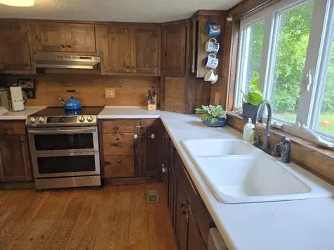 56 Fordway Extension Derry NH 03038