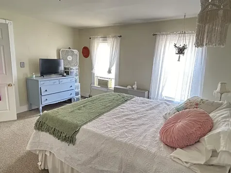 98 Franklin Street Somersworth NH 03878