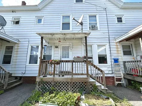 98 Franklin Street Somersworth NH 03878
