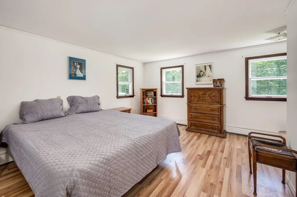 15 George Bennett Road Lee NH 03861
