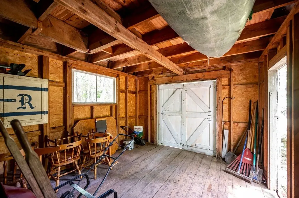 15 George Bennett Road Lee NH 03861