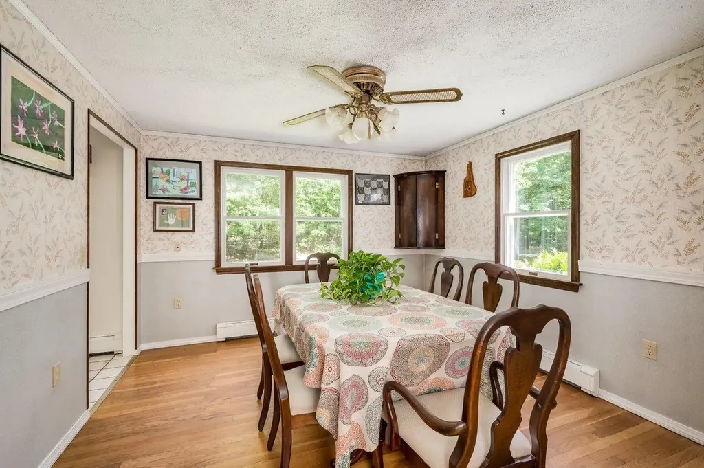 15 George Bennett Road Lee NH 03861