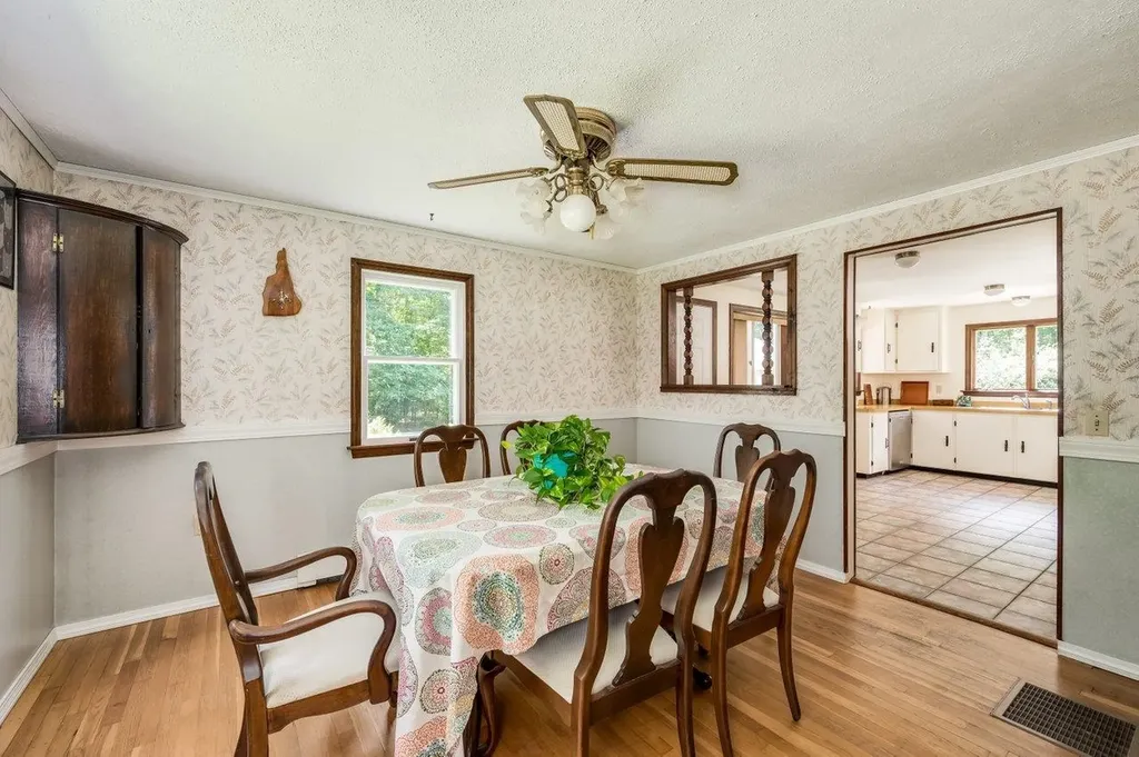 15 George Bennett Road Lee NH 03861