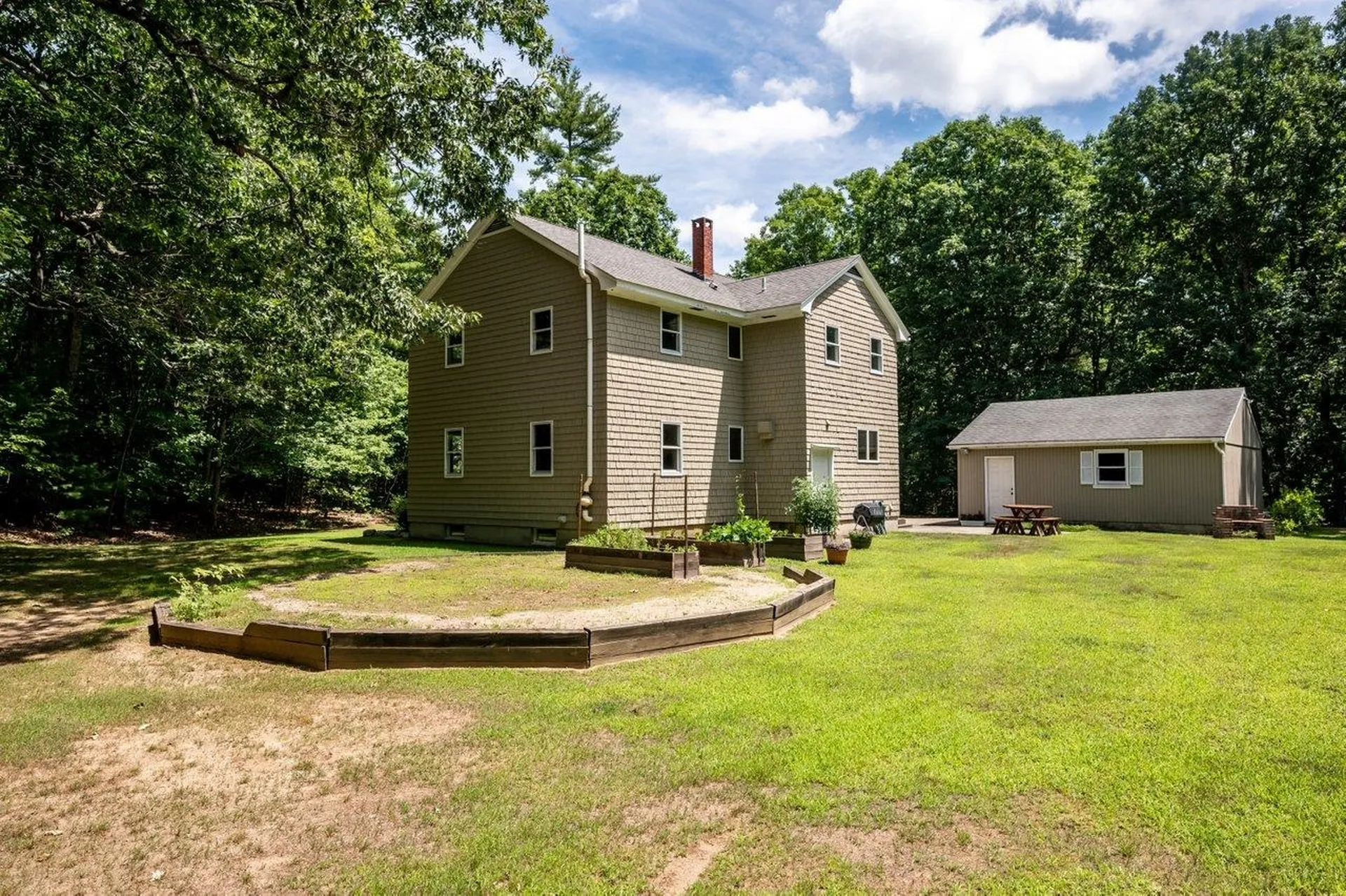 15 George Bennett Road Lee NH 03861