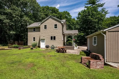 15 George Bennett Road Lee NH 03861