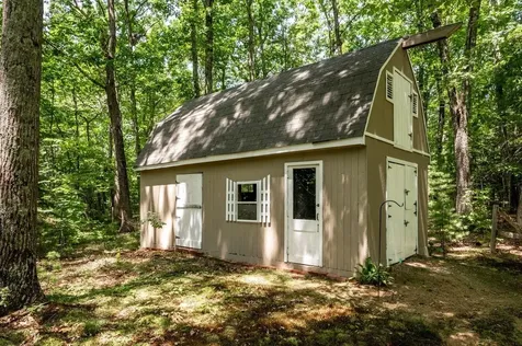 15 George Bennett Road Lee NH 03861
