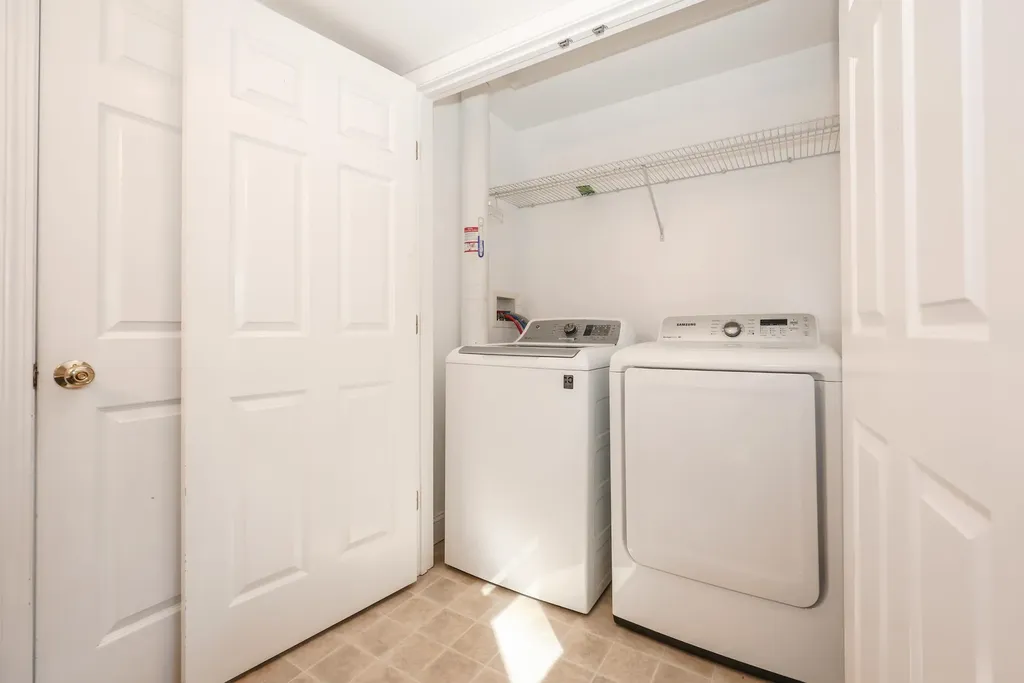 17 Brenda Lane Rochester NH 03867