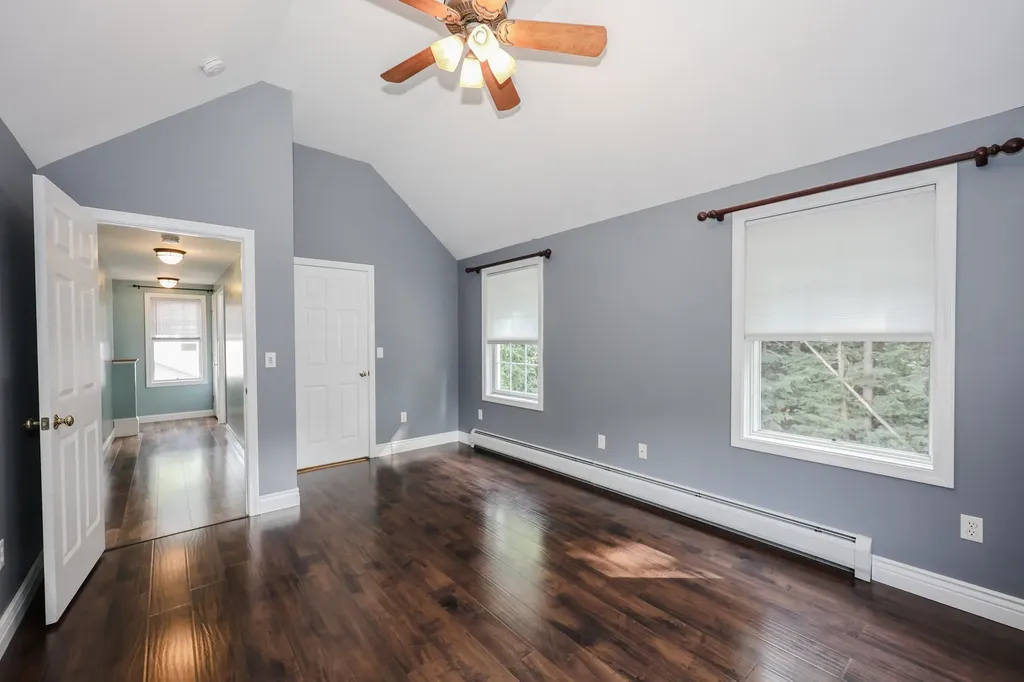17 Brenda Lane Rochester NH 03867
