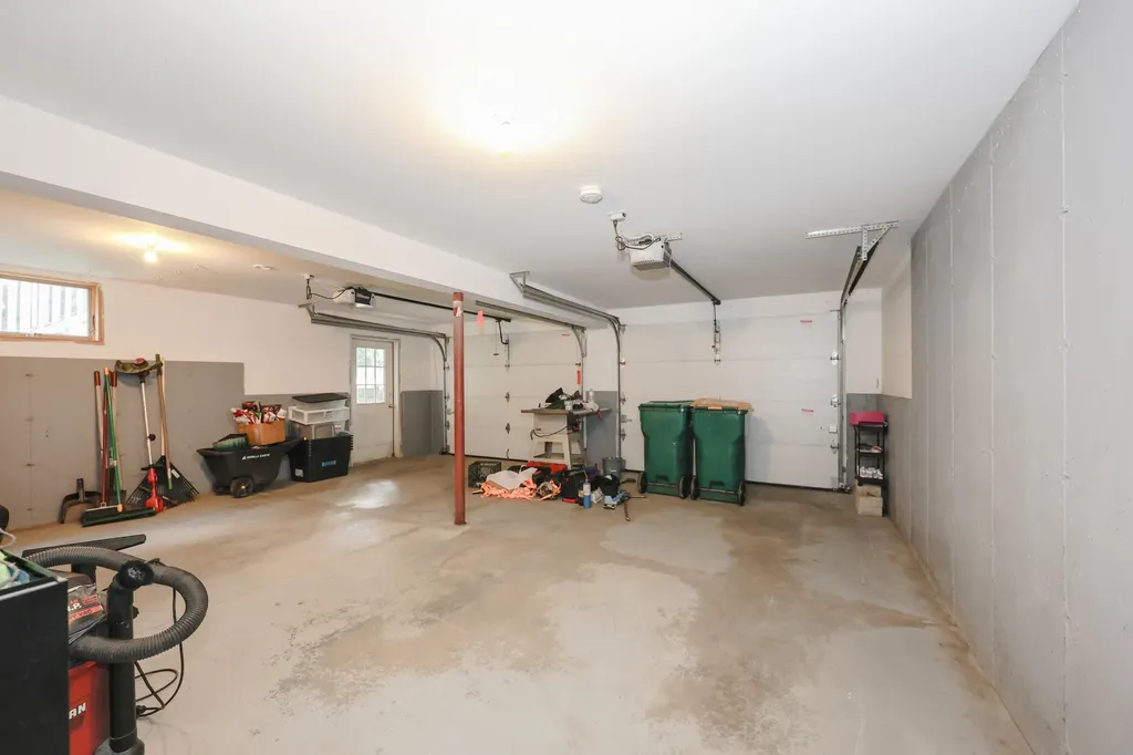 17 Brenda Lane Rochester NH 03867