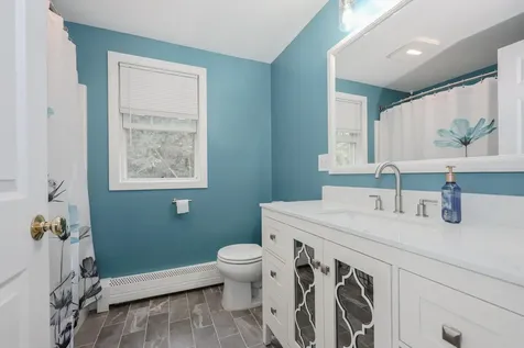 17 Brenda Lane Rochester NH 03867