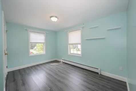 17 Brenda Lane Rochester NH 03867