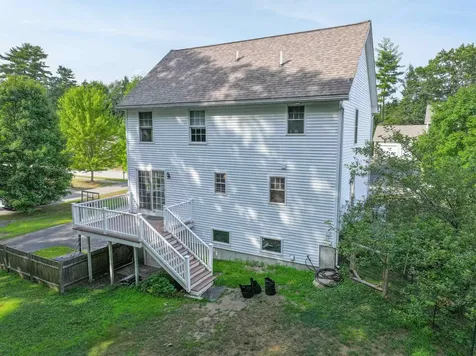 17 Brenda Lane Rochester NH 03867