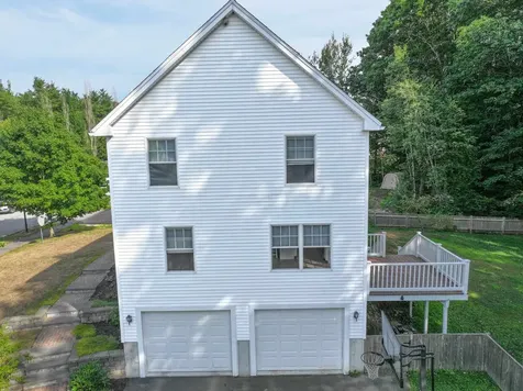 17 Brenda Lane Rochester NH 03867