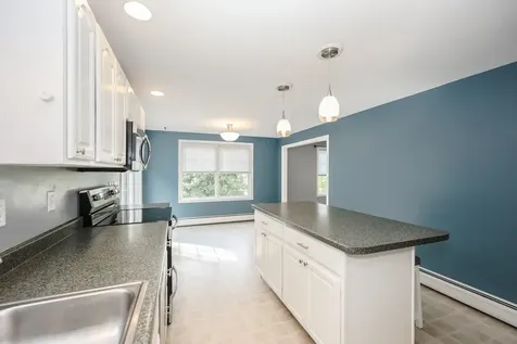 17 Brenda Lane Rochester NH 03867