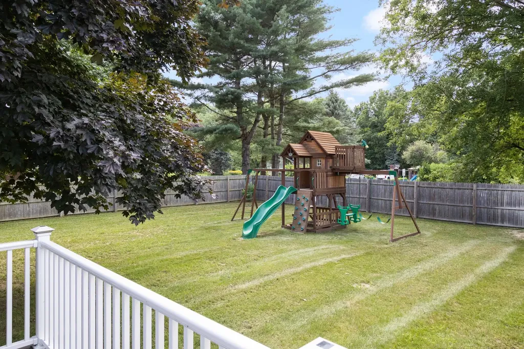 687 Creek Farm Road Colchester VT 05446