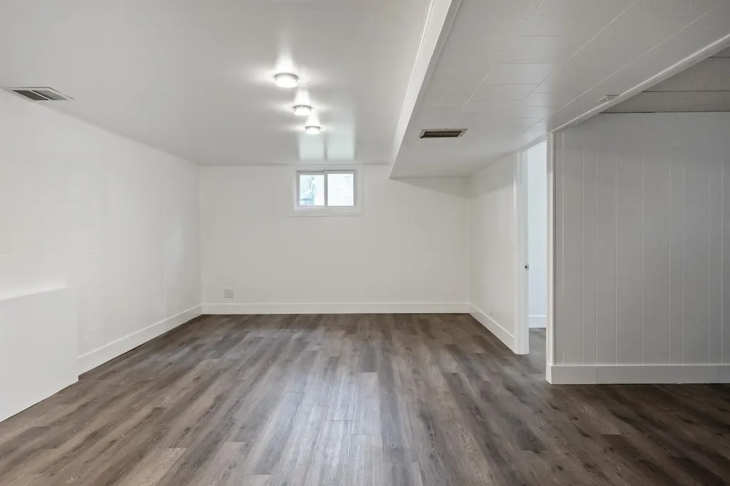 687 Creek Farm Road Colchester VT 05446