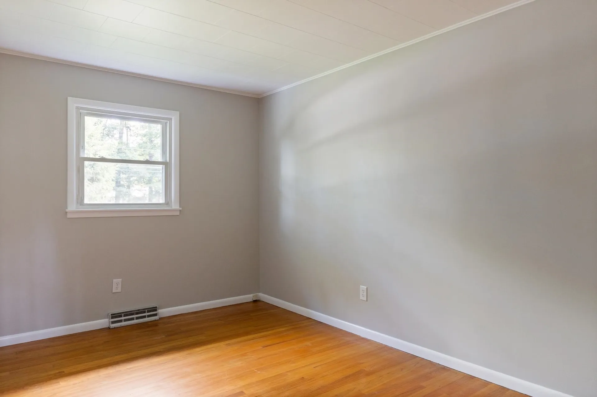 687 Creek Farm Road Colchester VT 05446