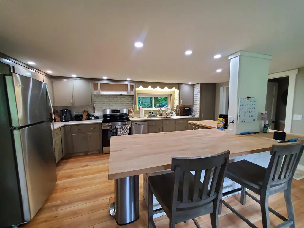 7 Perley Avenue Lebanon NH 03766