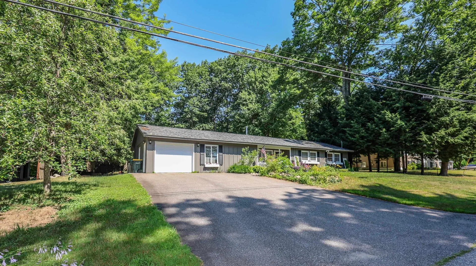 14 Kensington Drive Laconia NH 03246