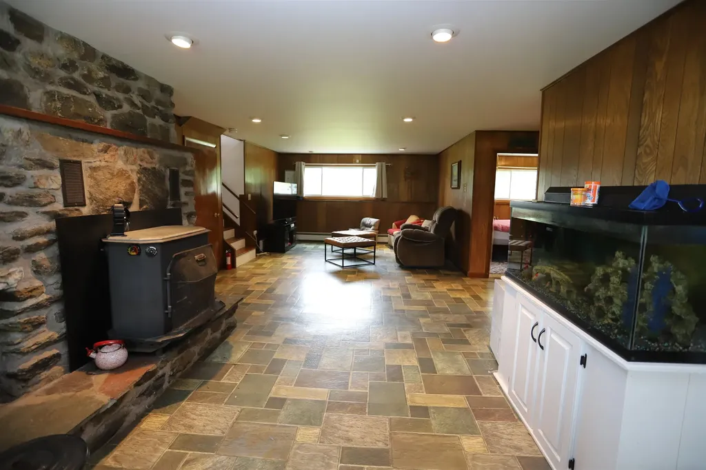 246 Vt Route 105 Newport Town VT 05857