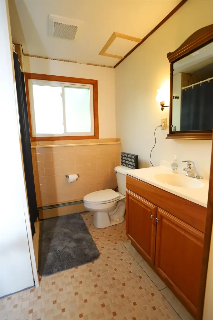 246 Vt Route 105 Newport Town VT 05857