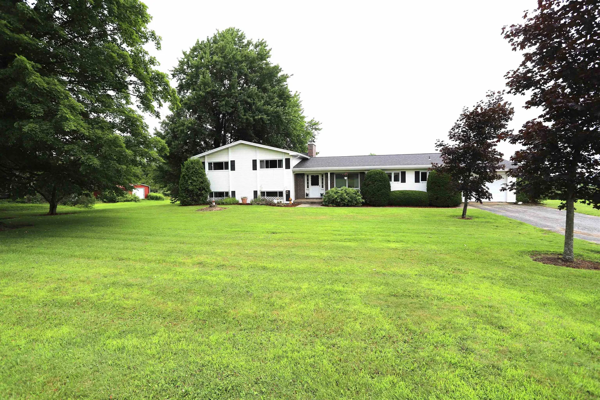 246 Vt Route 105 Newport Town VT 05857