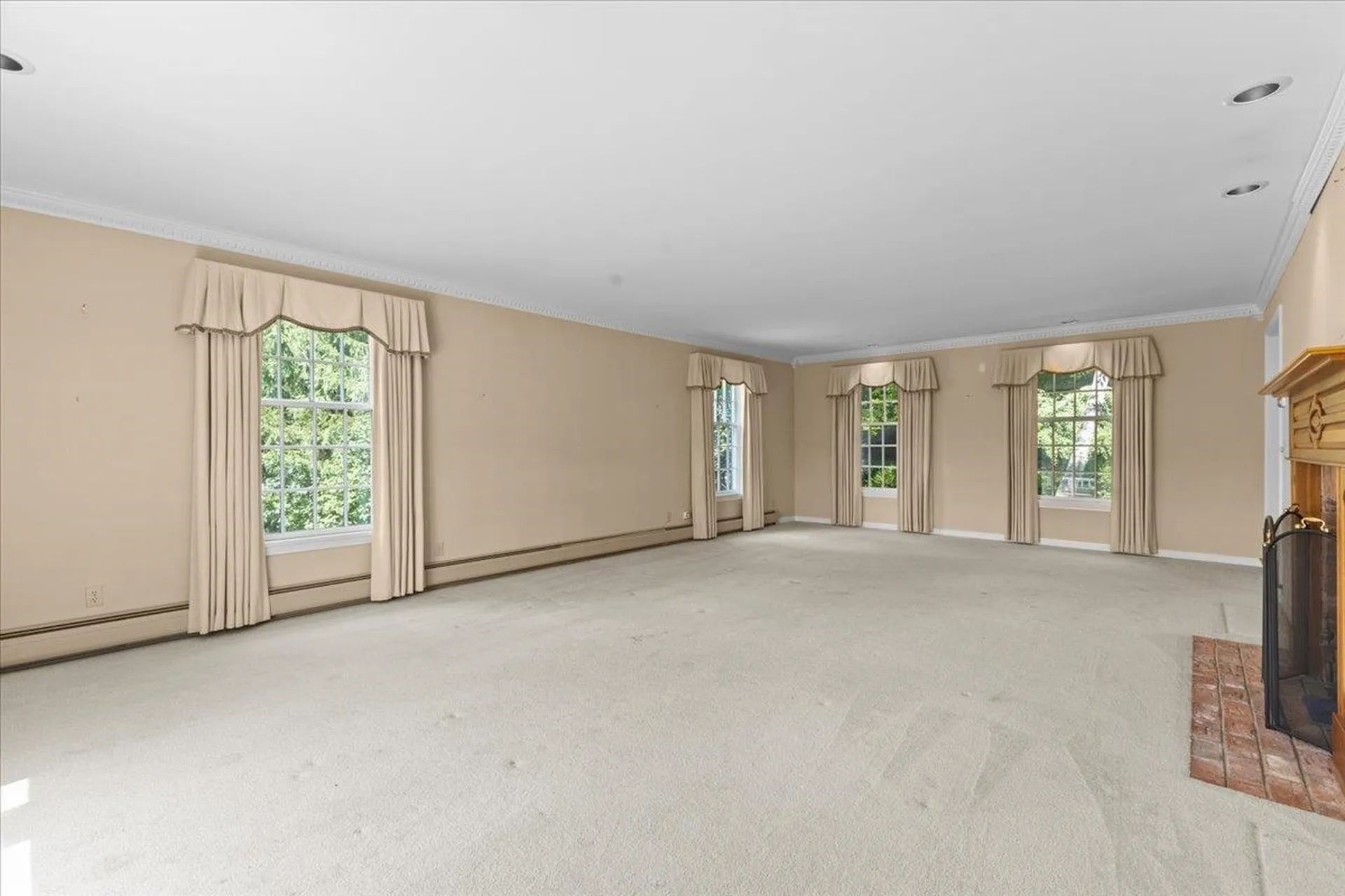 1098 Sinclair Drive Stowe VT 05672