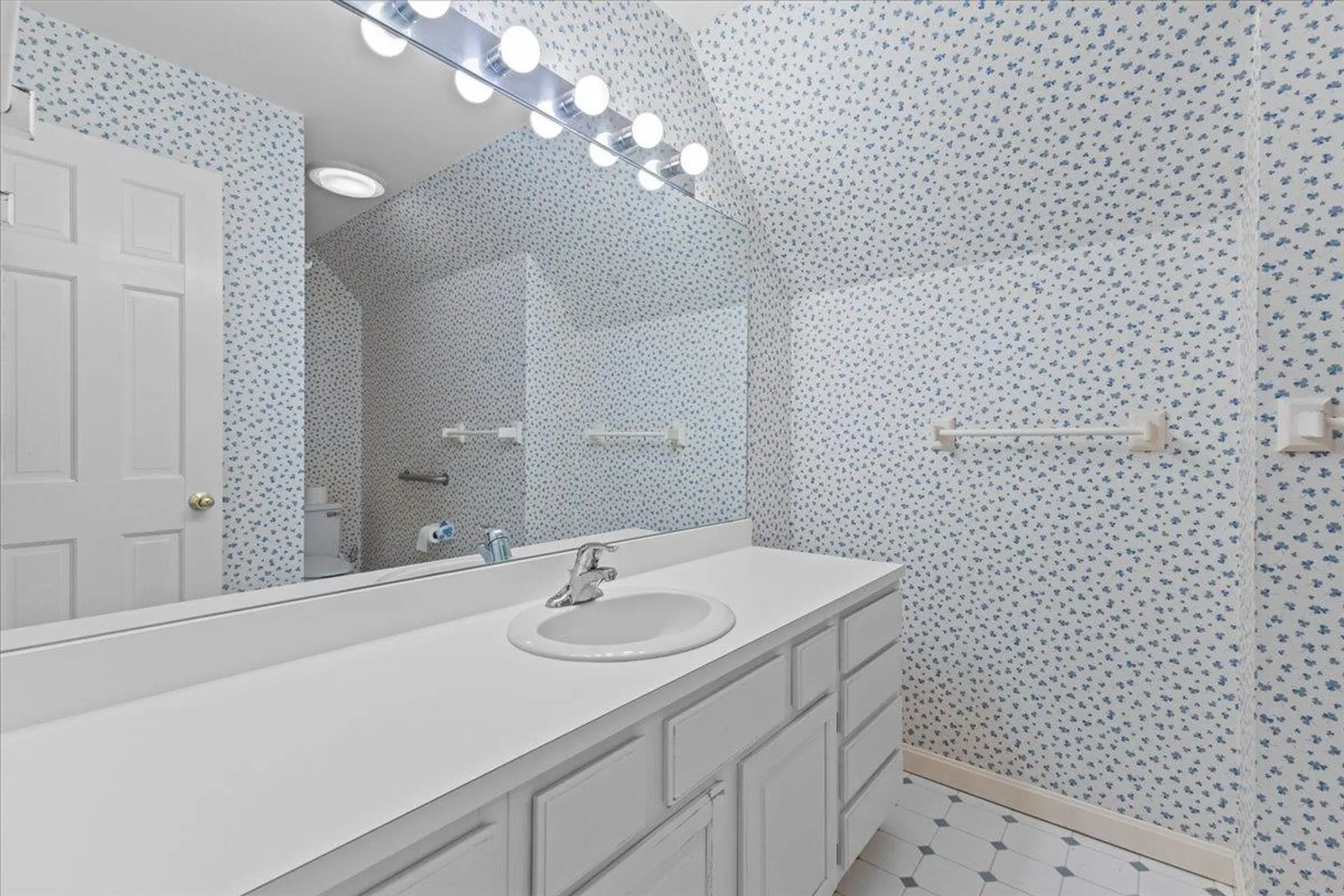 1098 Sinclair Drive Stowe VT 05672