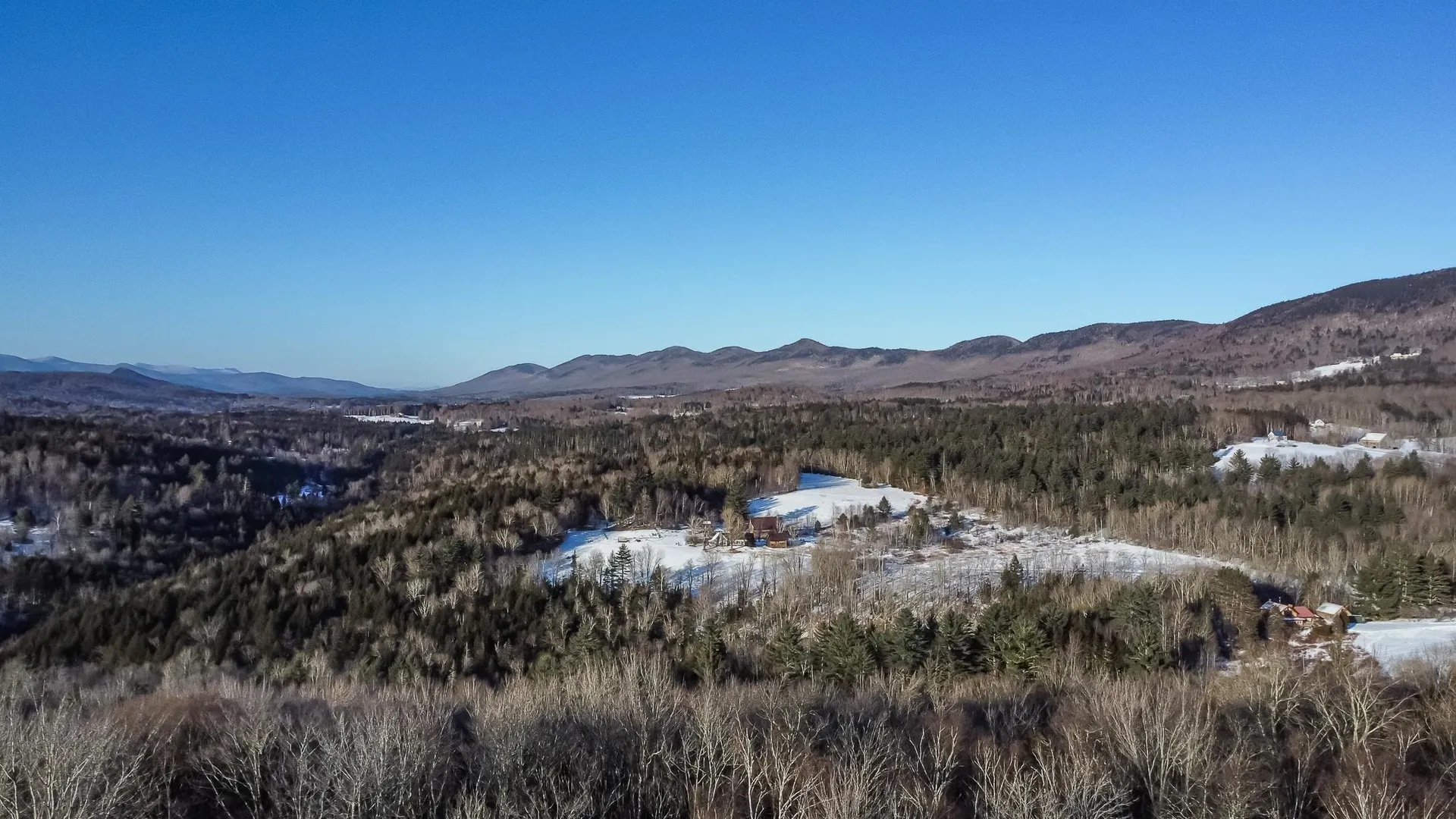 952 Bethel Mountain Road Rochester VT 05767