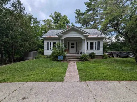 129 Green Street St. Johnsbury VT 05819