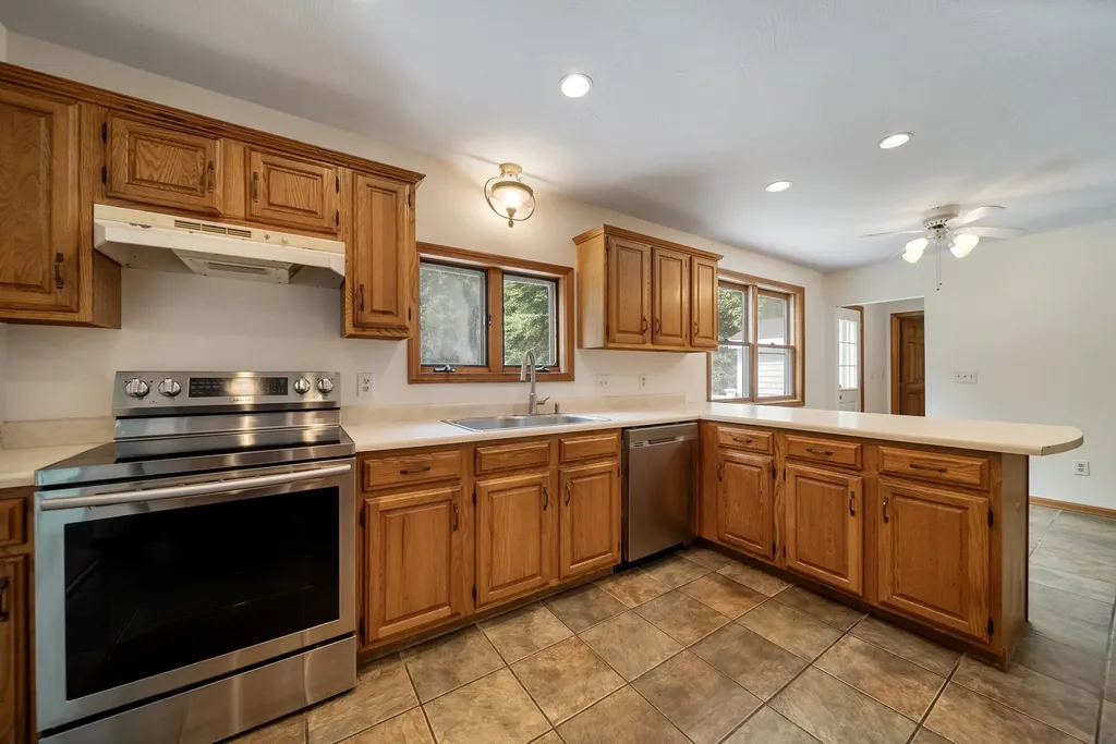 56 Woodward Road Merrimack NH 03054