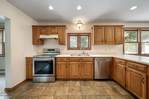 56 Woodward Road Merrimack NH 03054