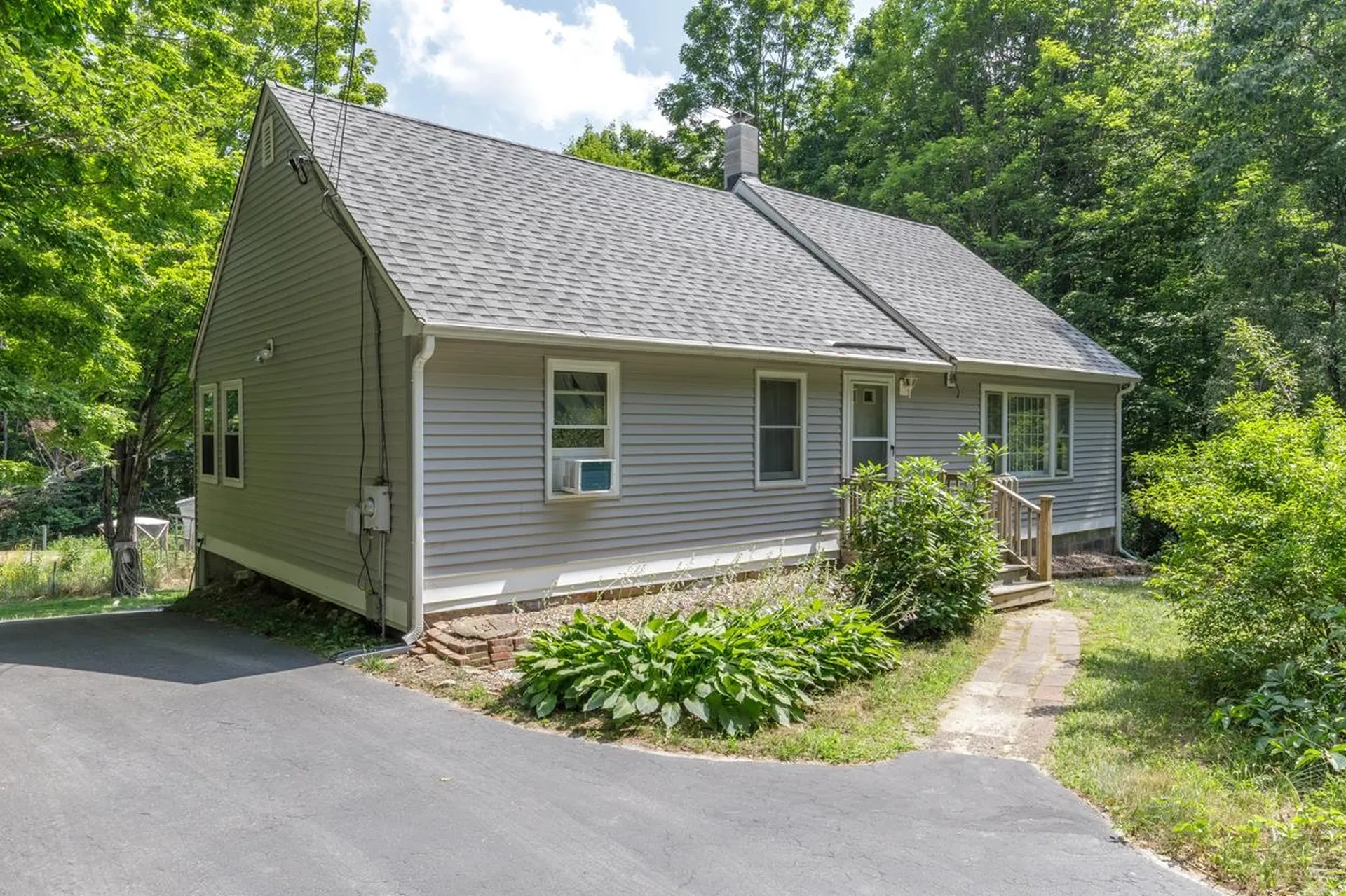 464 Currier Road Candia NH 03034