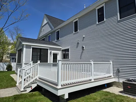 214 Woodbury Avenue Portsmouth NH 03801