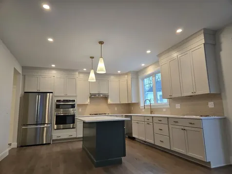 214 Woodbury Avenue Portsmouth NH 03801