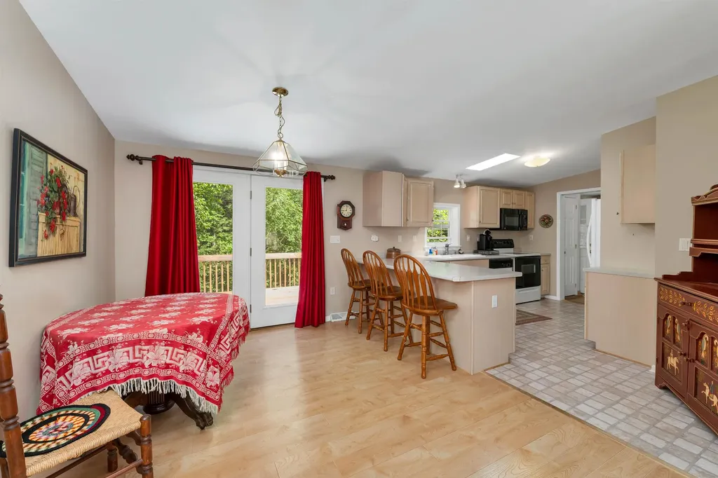 26 Kenyann Drive Wolfeboro NH 03894