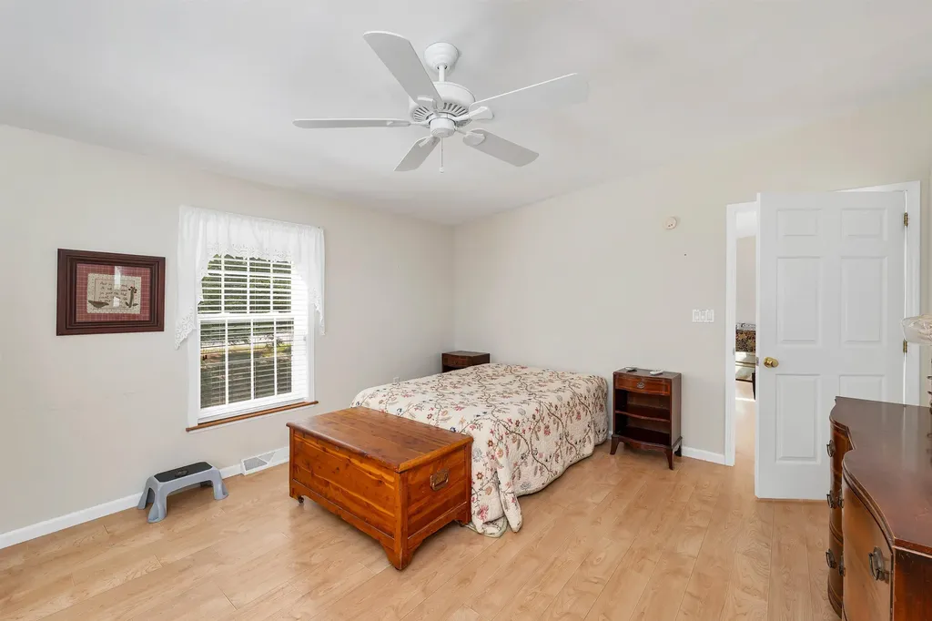 26 Kenyann Drive Wolfeboro NH 03894
