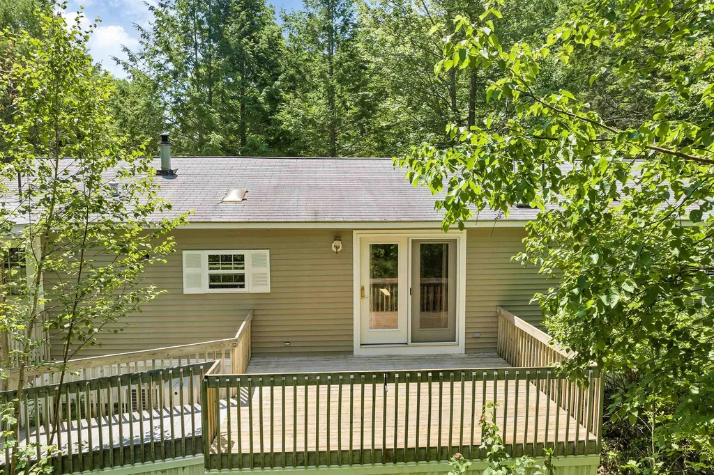 26 Kenyann Drive Wolfeboro NH 03894