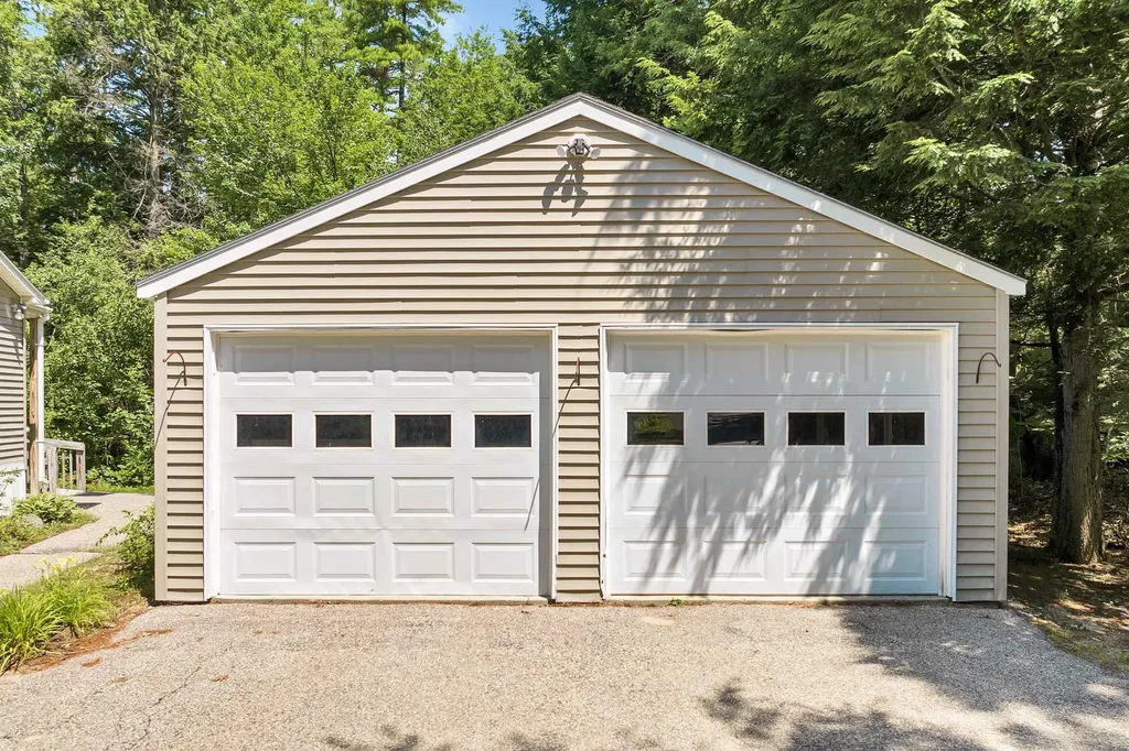 26 Kenyann Drive Wolfeboro NH 03894