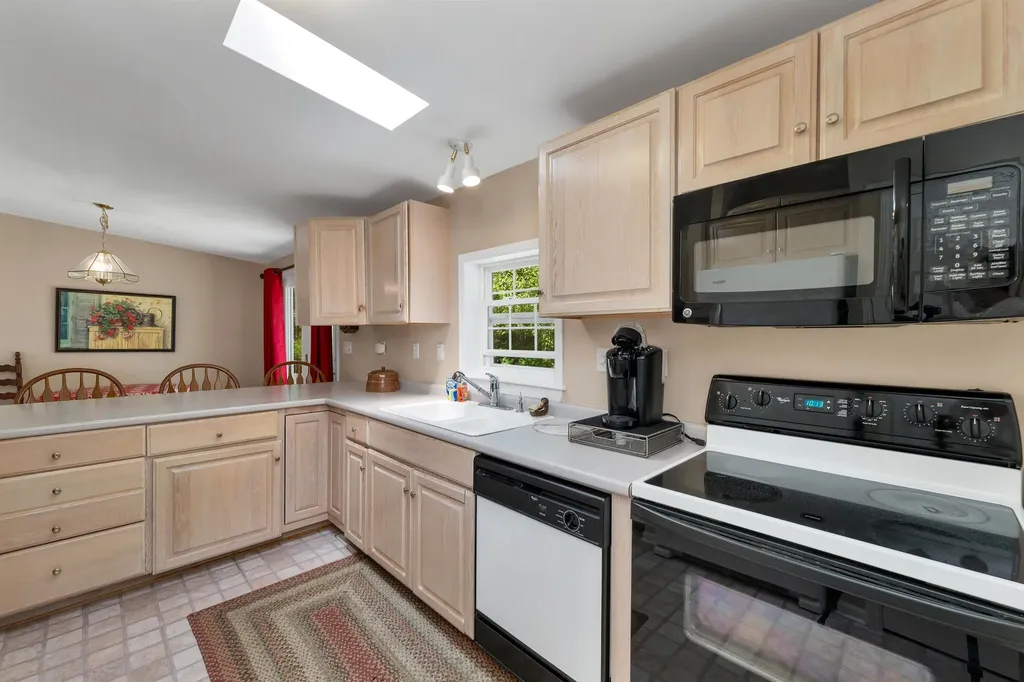 26 Kenyann Drive Wolfeboro NH 03894
