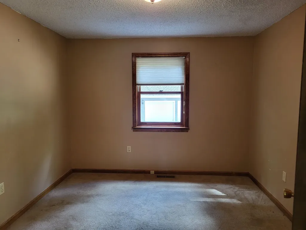 72 Mather Road Tamworth NH 03886-4719