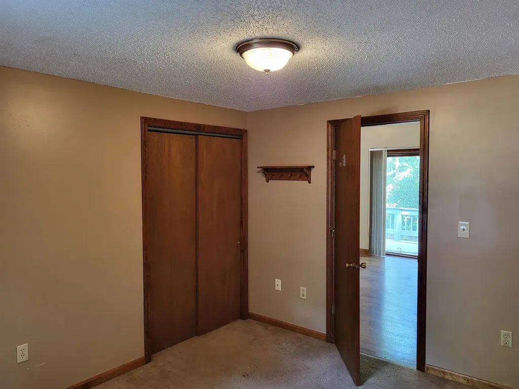 72 Mather Road Tamworth NH 03886-4719