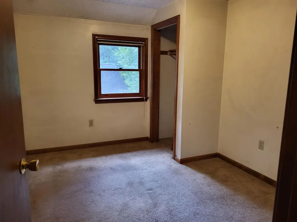 72 Mather Road Tamworth NH 03886-4719