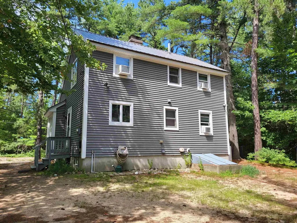 72 Mather Road Tamworth NH 03886-4719