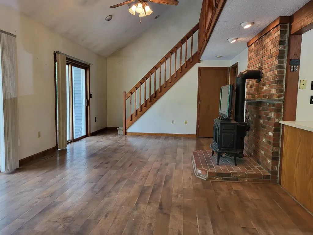 72 Mather Road Tamworth NH 03886-4719