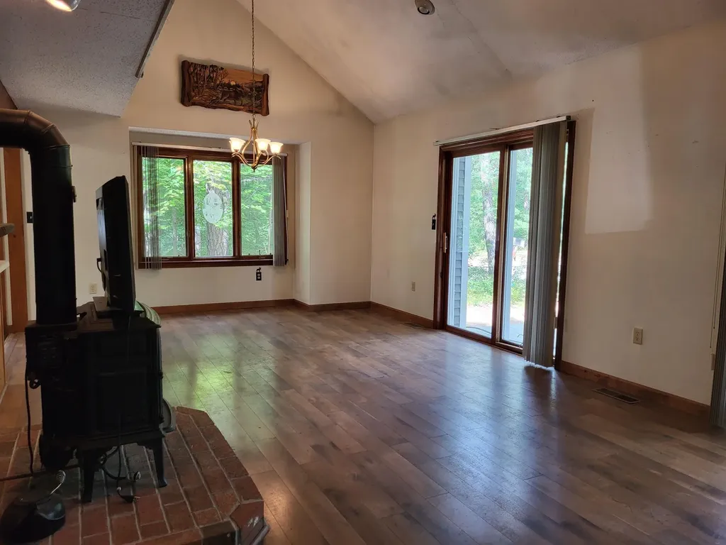 72 Mather Road Tamworth NH 03886-4719