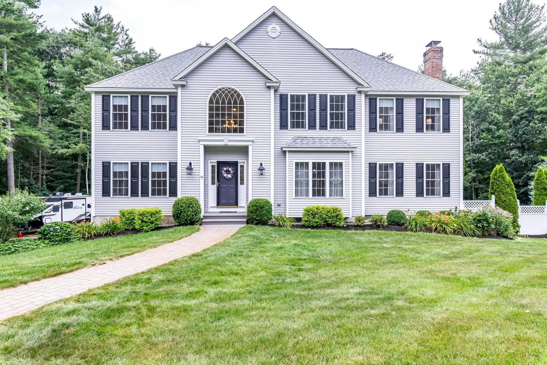 19 May Lane Pelham NH 03076